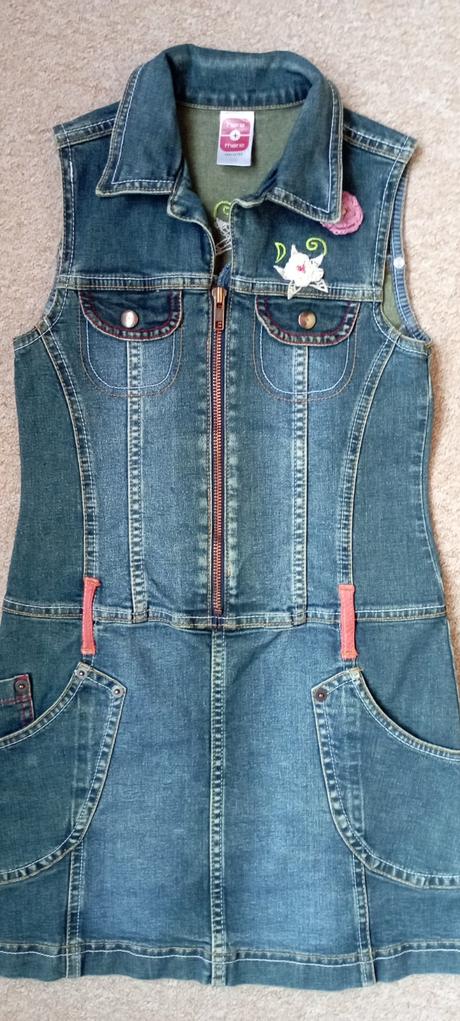 Šaty zn."here+there/c&a" vel."134", c&a,134