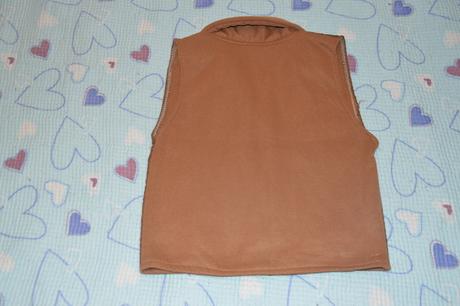 98 104 hnědá vestička vesta, 104
