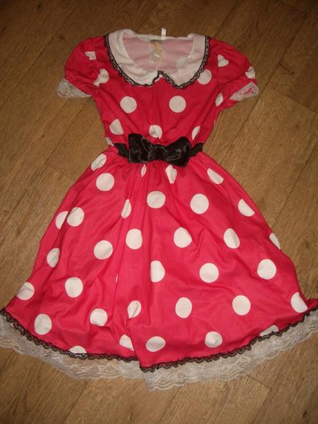 Šaty puntíky cca 10-12let, 140