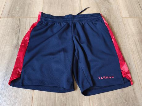 Kraťasy červené, decathlon,140