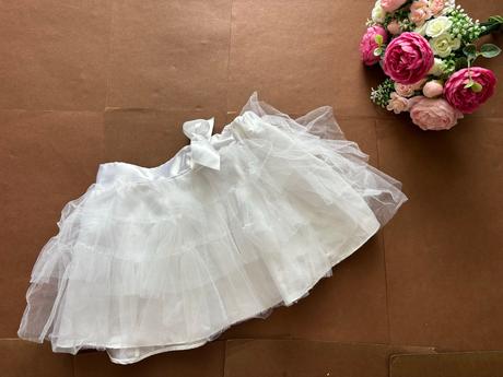 An3/ sukně tylová - v.cca 3-4 roky, 104