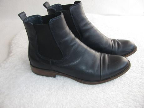 Kožené tmavě modré kotníkové boty typu chelsea, baťa,38