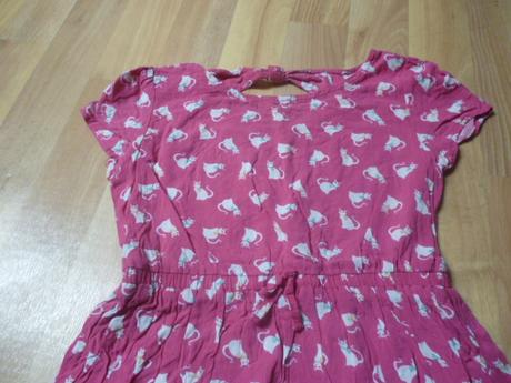 Kočičkové šaty vel. 4-6, 110