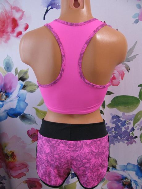 Sportovní nová souprava-podprsenka a šortky, m