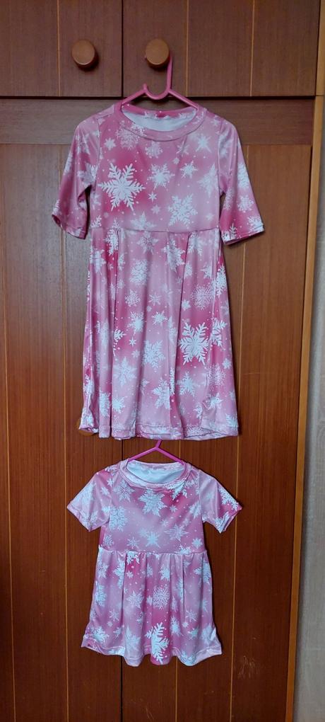 Vánoční šaty, 86