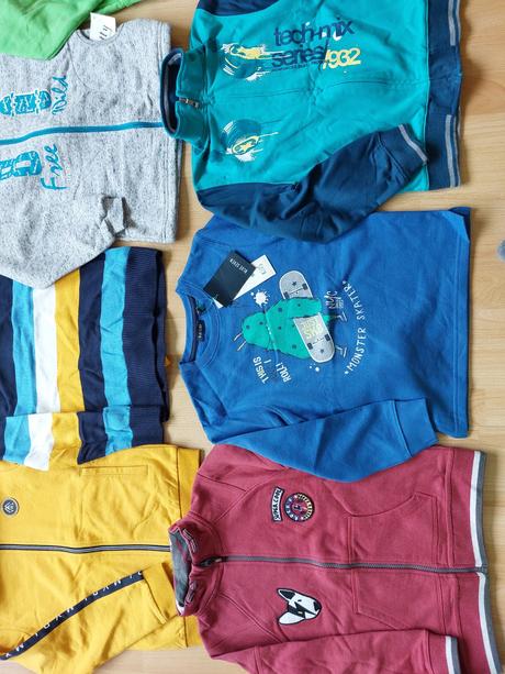 Bavlněná, fleecová mikina, vel. 122-128, umbro,128