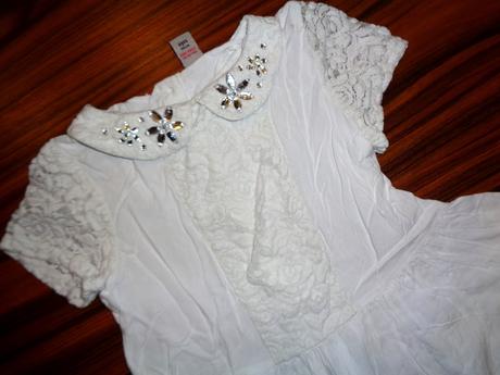 Luxusní bílý krajkový top nebo šaty, tu,116