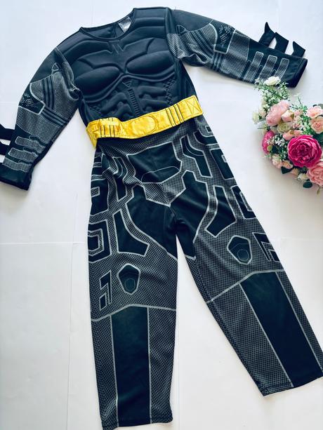 An7/ kostým temný rytíř- v.5/6 let,