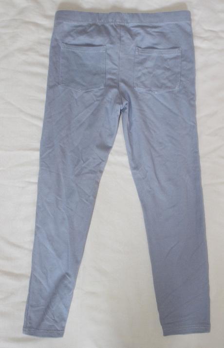 Va27 bledě modré džegíny 8-9 let, f&f,134