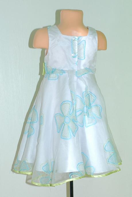 Slavnostní sváteční společenské šaty, 110