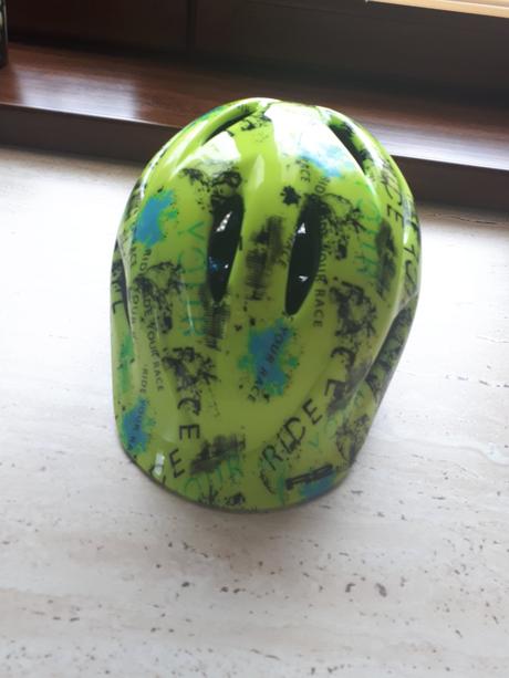 Helma na kolo r2, xs