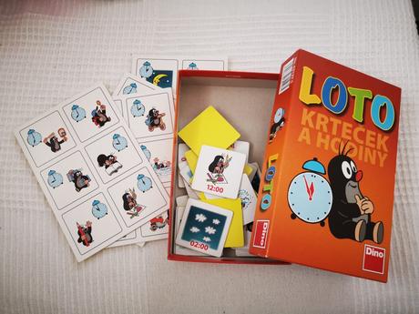 Loto krtek a hodiny,