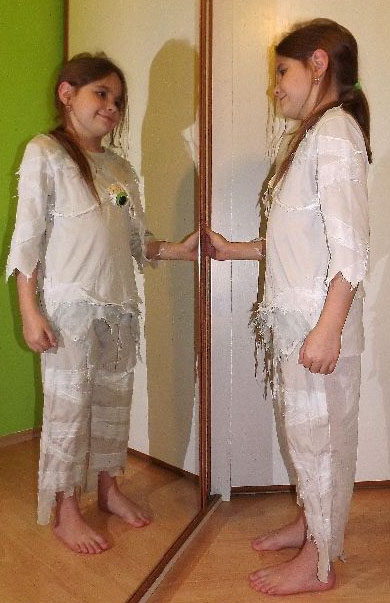 Karnevalový dvoudílný kostým strašidlo,