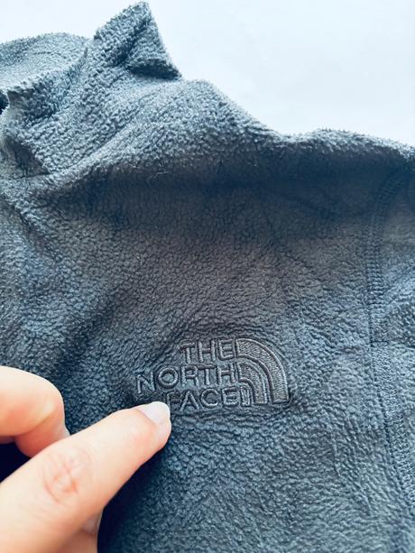 Mikina flecová černé barvy - v.cca 4/5 let, 110