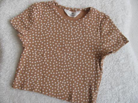 Crop top hnědé žebrované tričko s kytičkami, h&m,140