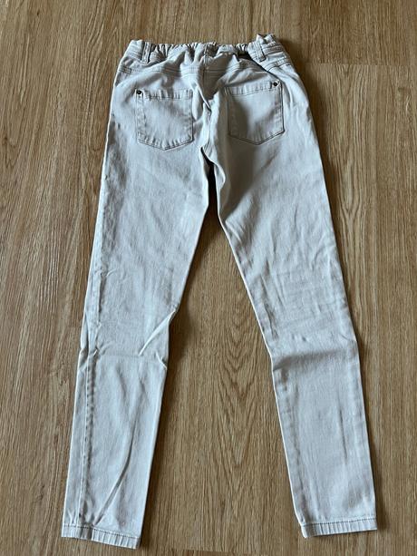 Dívčí set - kalhoty + 2 trika - f&f, vel. 134/140, 122–134