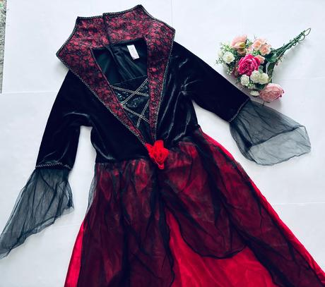 St1/krasný kostým upírka - v.11/12 let zn. george, 