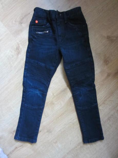 Peckovní klučičí džíny, slimky z loňské kolekce, next,110