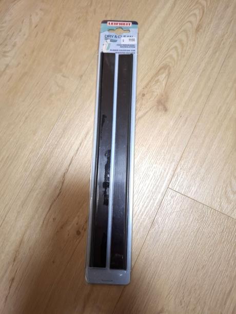 Vysavač na mytí oken zn.leifheit,