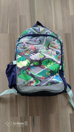 Školní batoh,