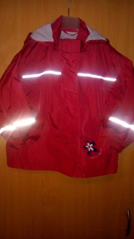 Nepromokavá bunda, 110