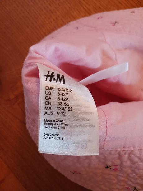 H&m klobouček č.134/140, h&m,134