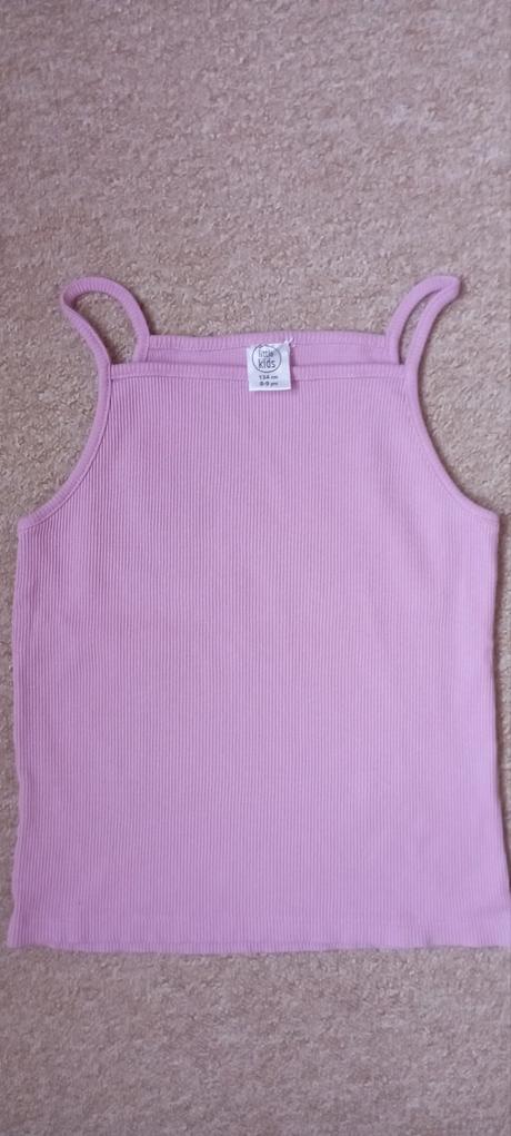 Tílko a šortky vel."128/134", 128