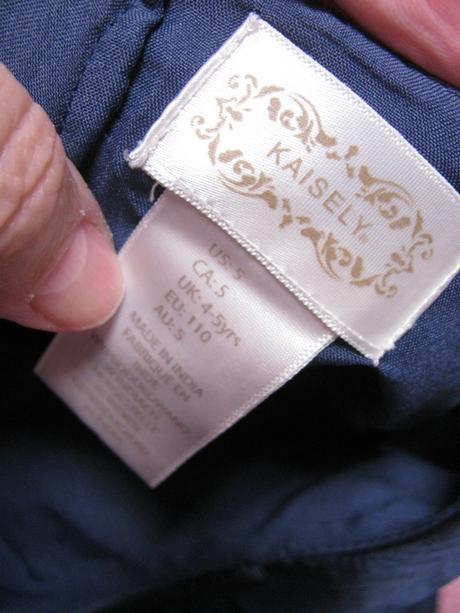 Sváteční tmavě modré šaty kaisely, 110