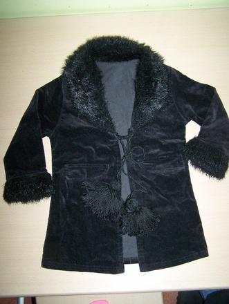 Elegantní kabátek, 98