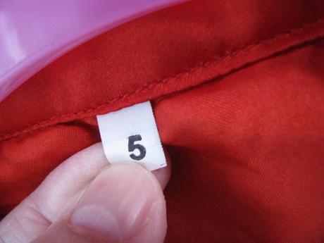 Korálkové vyšívané šaty s tylem v.128/134, 134