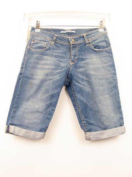 Delší kraťasy, levis,158