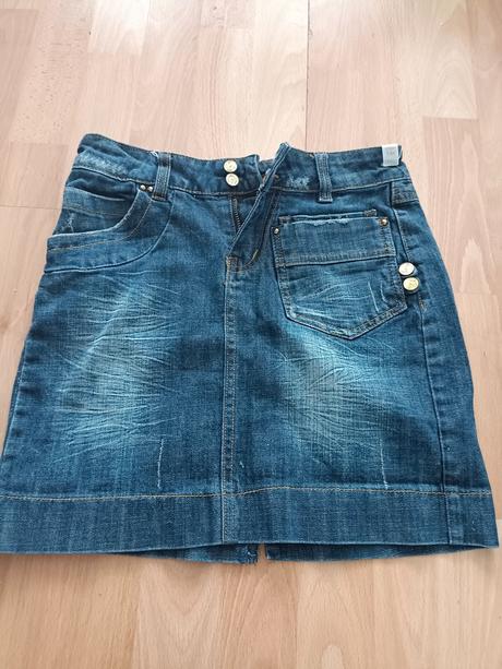 Džínová sukně, 152