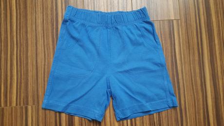 Kraťasy, baby club,86