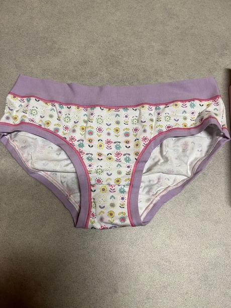 Dívčí kalhotky cotonella velikost 14 let, 164