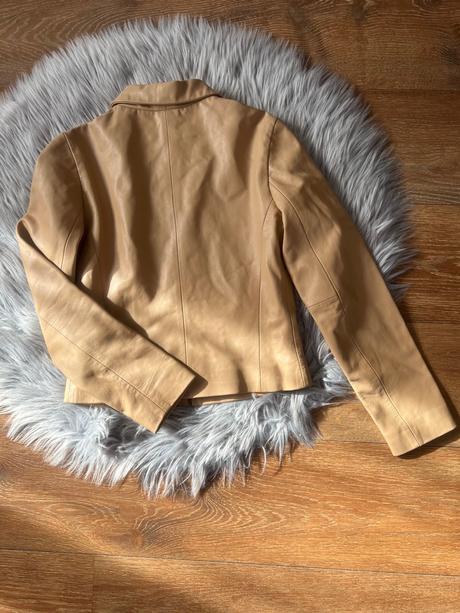 Kvalitní kožená bunda, 36