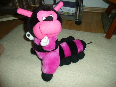 Plyšák červ červík, 