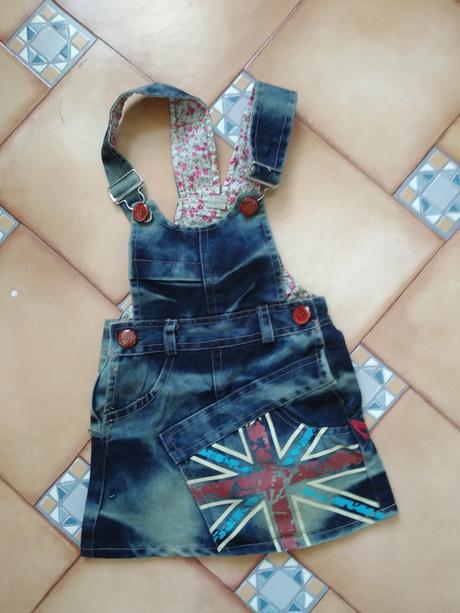 Sukně s laclem, 116