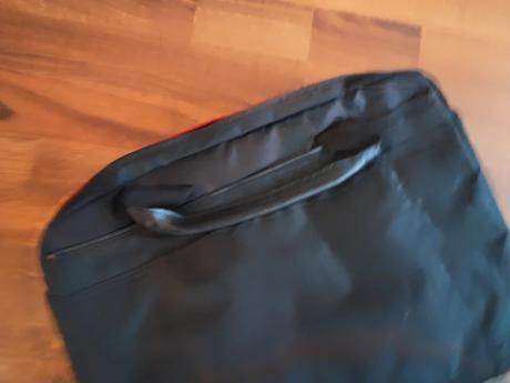 Nova taška na notebook thinkpad, 