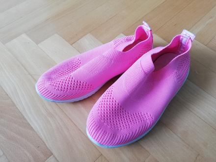 Nazouvací botky, 34