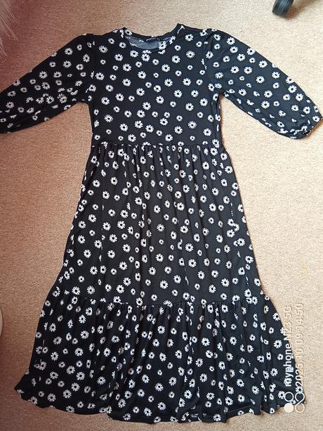 Šaty zn."stradivarius" vel."s", stradivarius,s