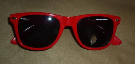 Dámské červené sluneční brýle,