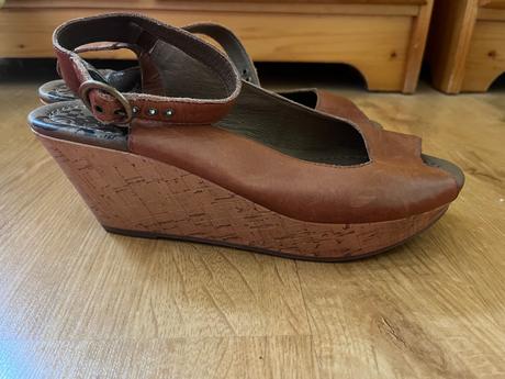 Kožené boty na klínu, 37