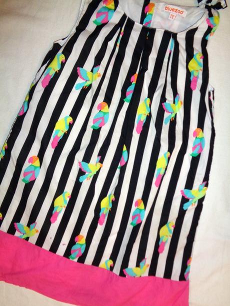 Černobílé pruhované šaty s papoušky, bluezoo,110