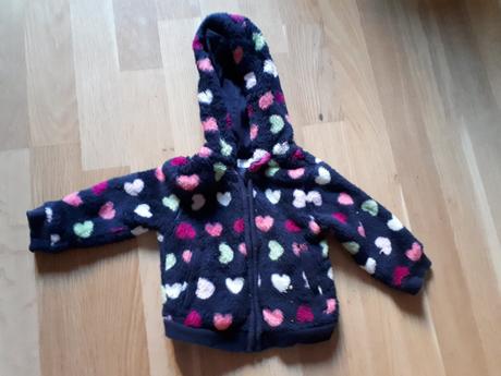 Flees mikina se srdíčky, 68