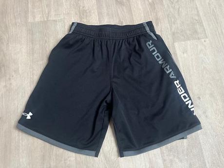 Kraťasy, under armour,140