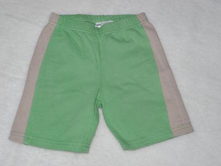 Bavlnene zelene kratasy, 74