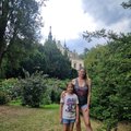 s viktorkou v zameckych zahradach za
