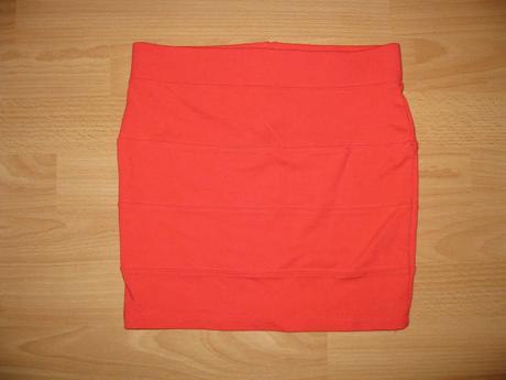 Červená elastická sukně, h&m,146