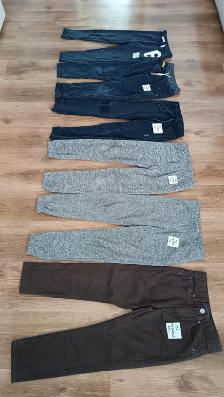 Kalhoty a tepláky vel. 128, 134, cherokee,128