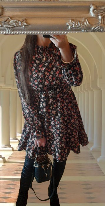 Květované šaty s vázacím páskem, l